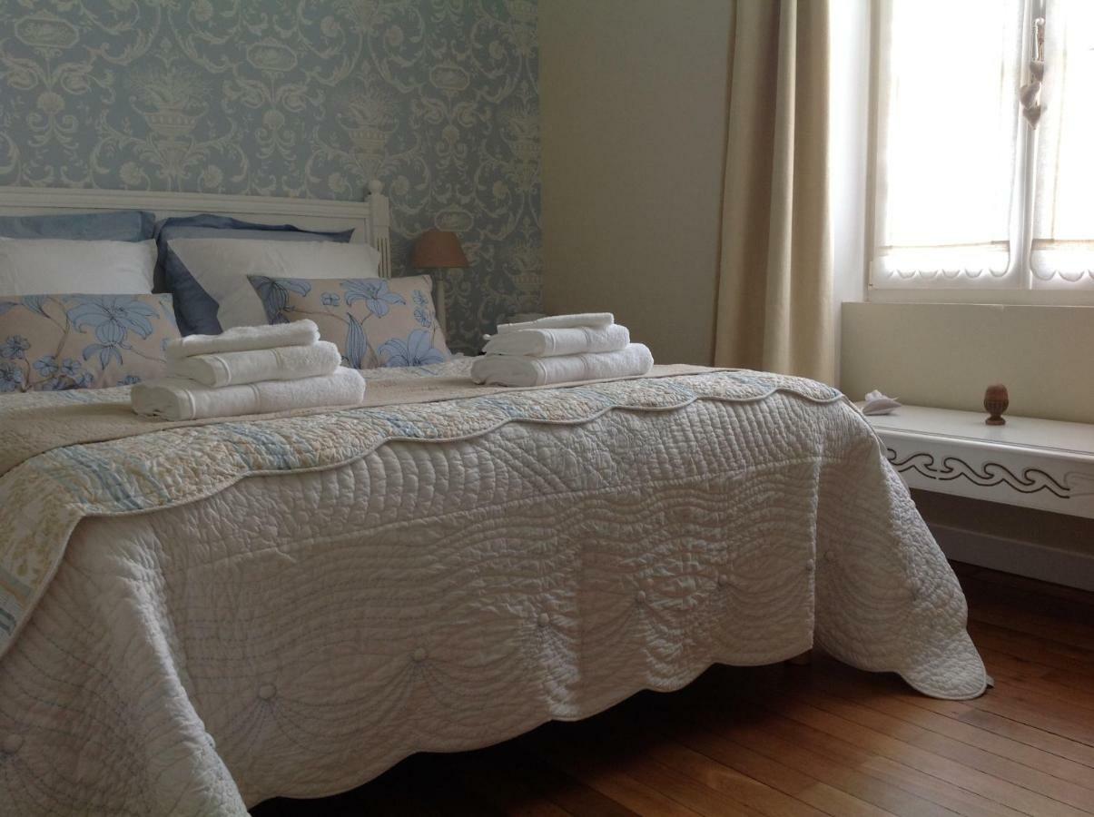 Bed and Breakfast La Petite Echauguette à Jumelles  Extérieur photo